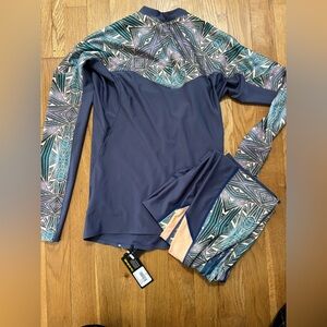 New - Dakine Women’s Wetsuit Set Size Small - UPF 50 Sun Protection